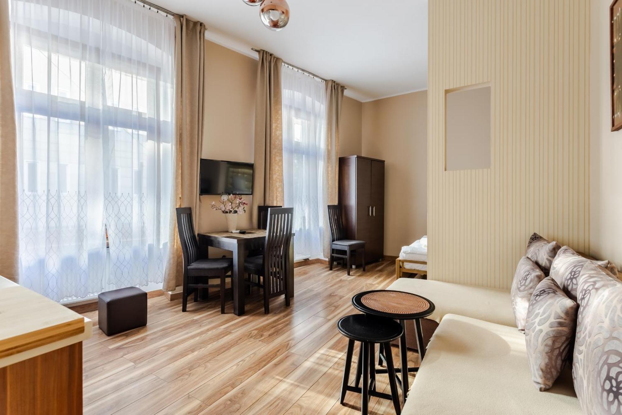 Functional And Comfortable Very Berry Studios In Poznan By Noclegi Renters Exteriér fotografie